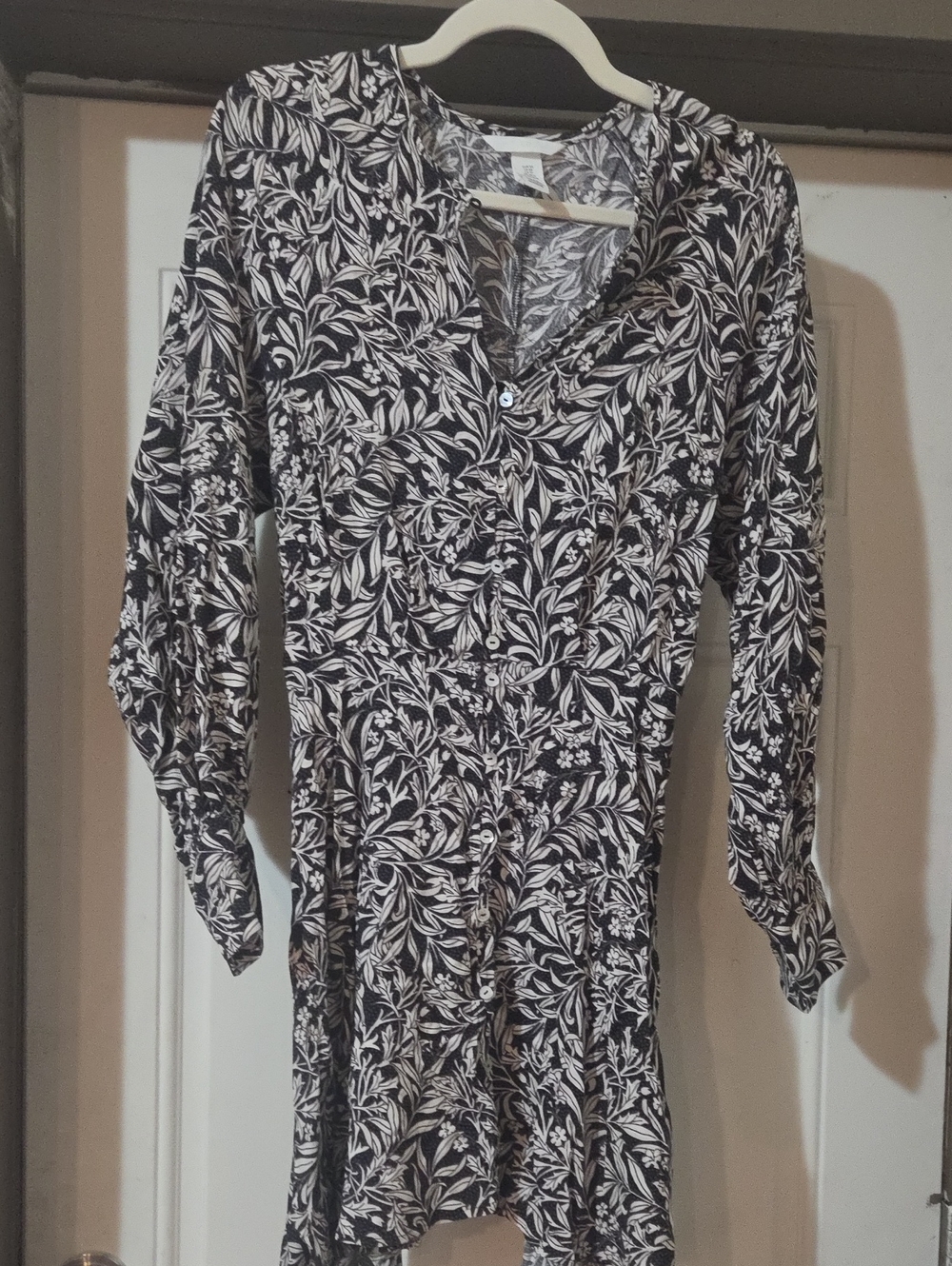 H&M Black and White Long-Sleeve Floral Button-Down Dress